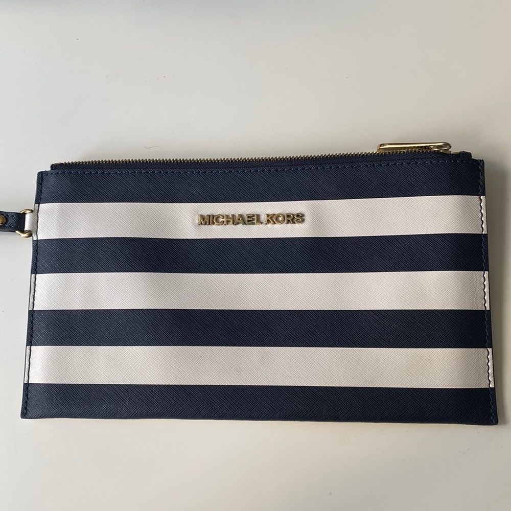 Michael Kors Wristlet